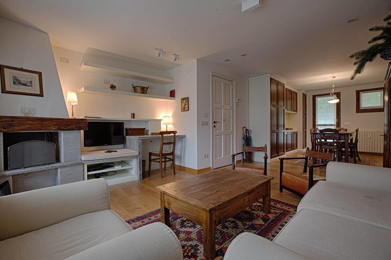 Joivy Superb Apartments For 6 With Mountain View And Garden In Courmayeur Kültér fotó