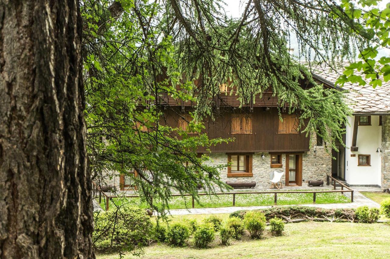 Joivy Superb Apartments For 6 With Mountain View And Garden In Courmayeur Kültér fotó