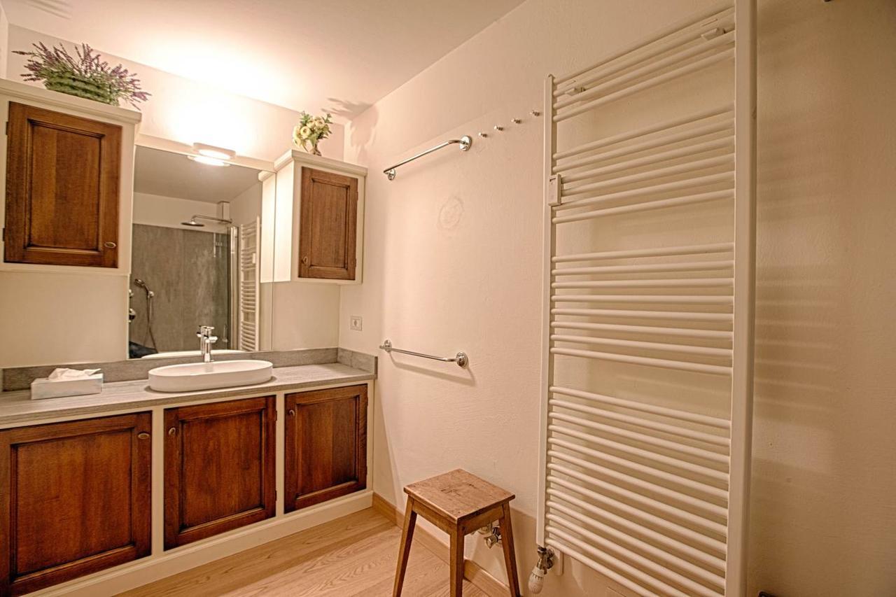 Joivy Superb Apartments For 6 With Mountain View And Garden In Courmayeur Kültér fotó